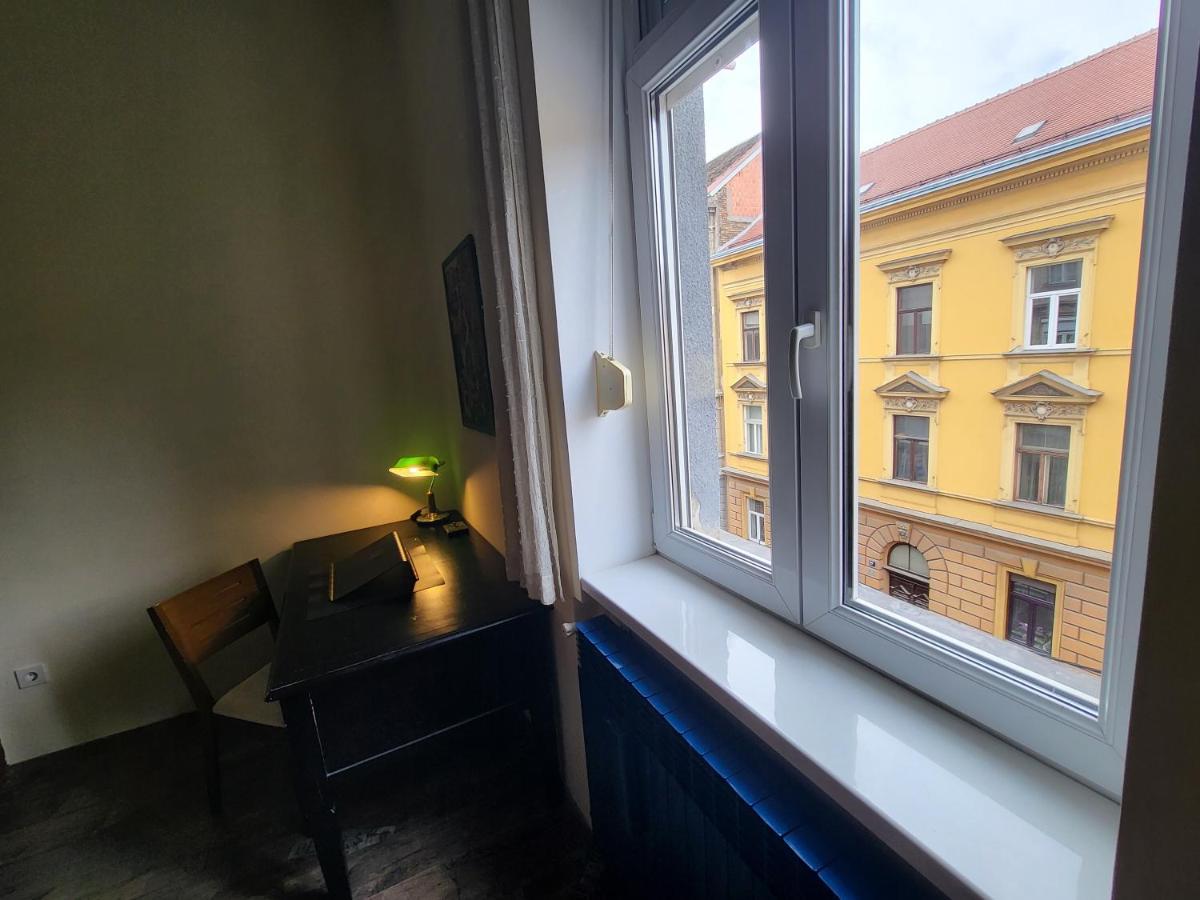Stylish Apartment In Center Of Zagreb Extérieur photo
